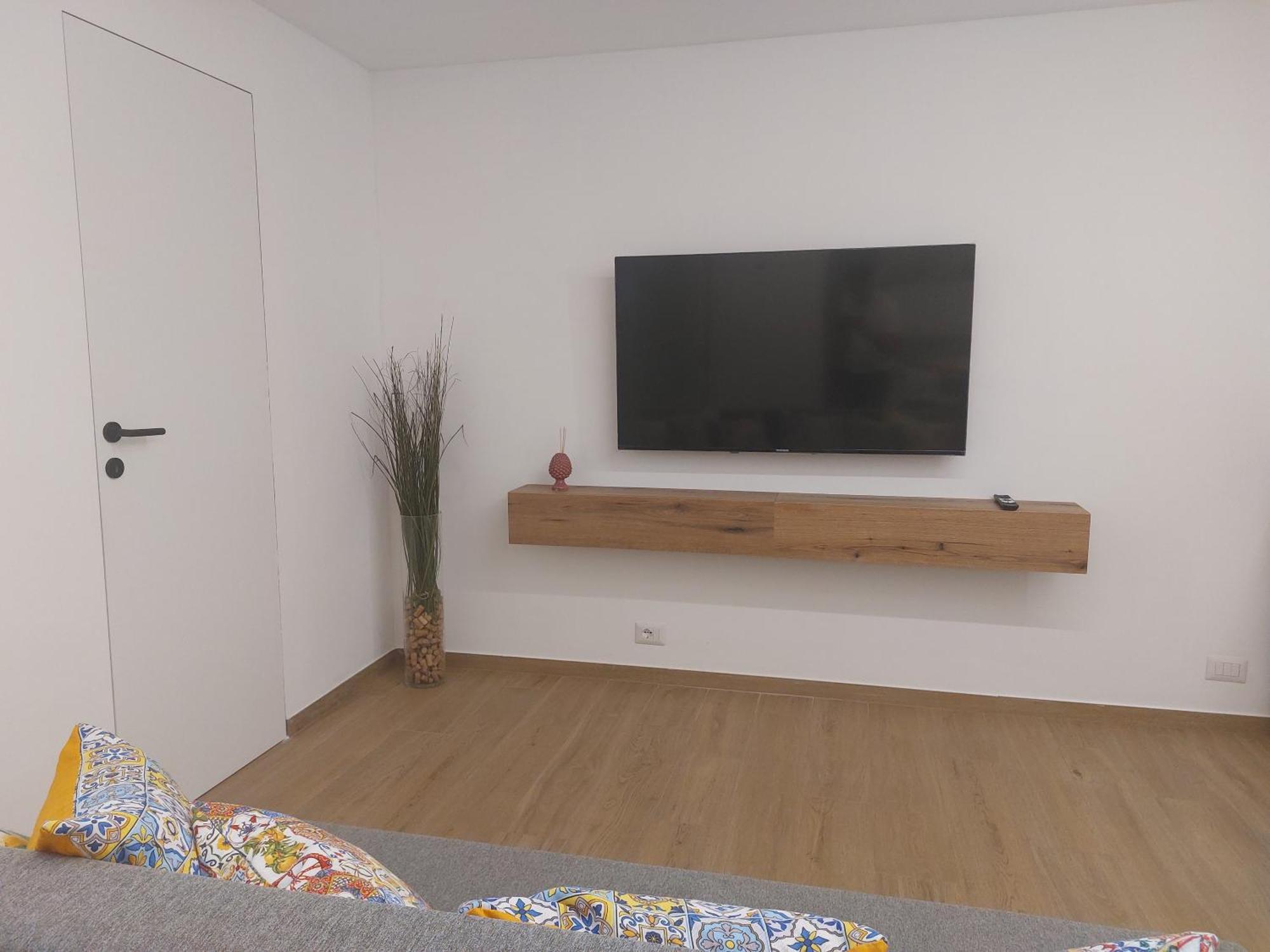 Giglioapartment Etna Mare Aci Castello Exteriör bild